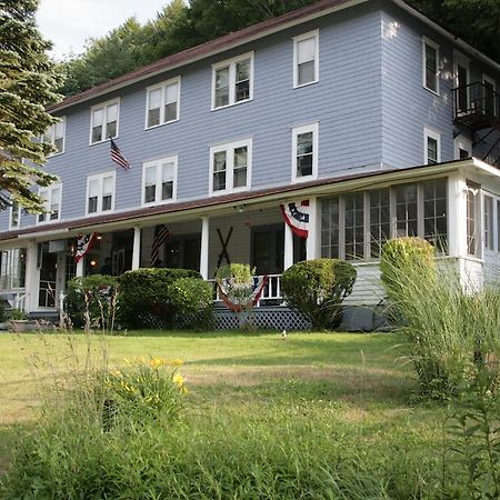 Inn At Starlight Lake & Restaurant Exterior photo